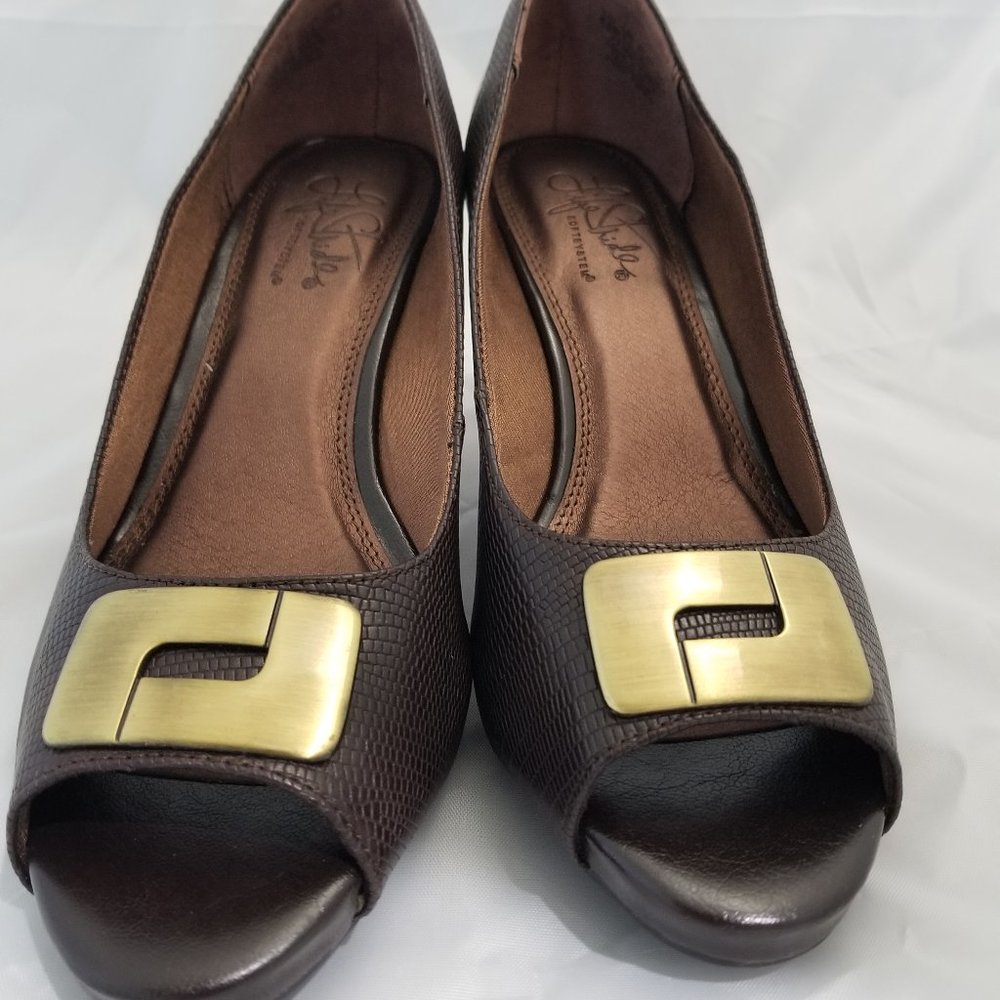 Brown Lizard Grain High Heel Shoe